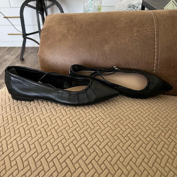 New, never worn. I forgot to return them and now the time is up to return. - Picture 12 of 14